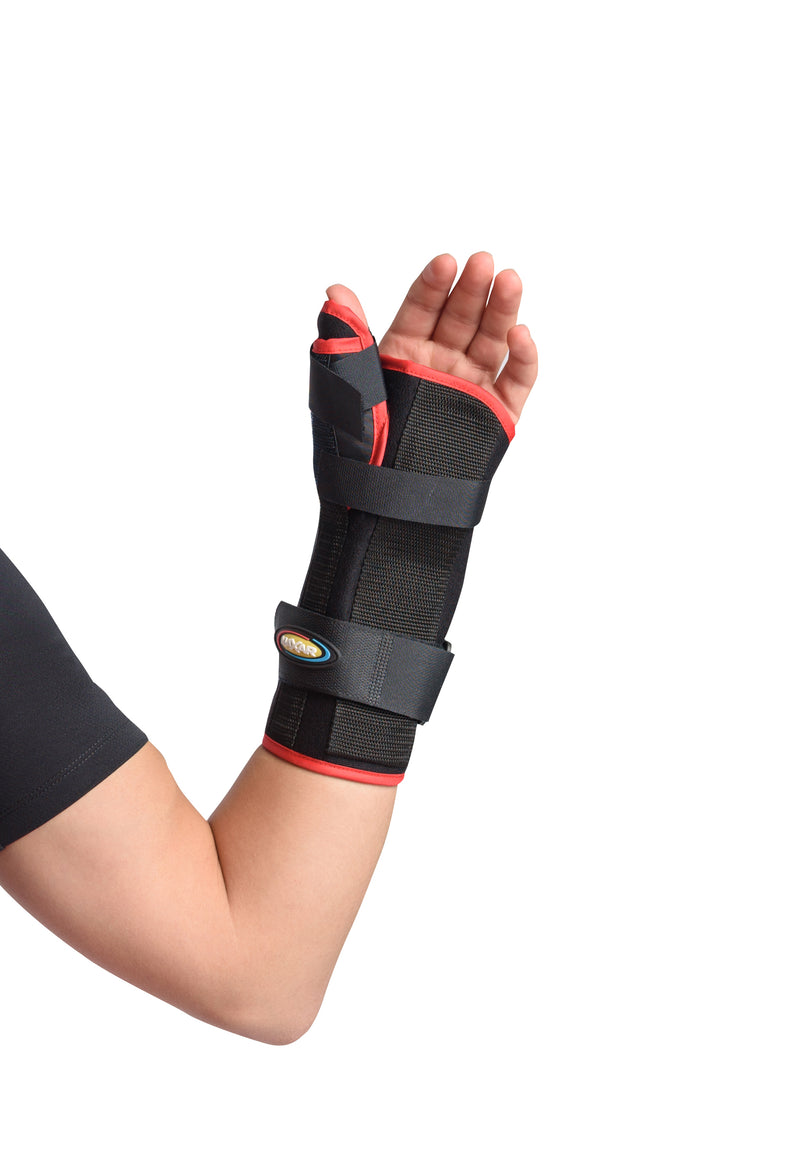 MAXAR Wrist Splint with Abducted Thumb - Right Hand - Black w/Red Trim